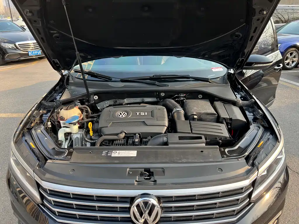 Passat 2017 330TSI DSG Premium Edition купить на сайте DeffCars