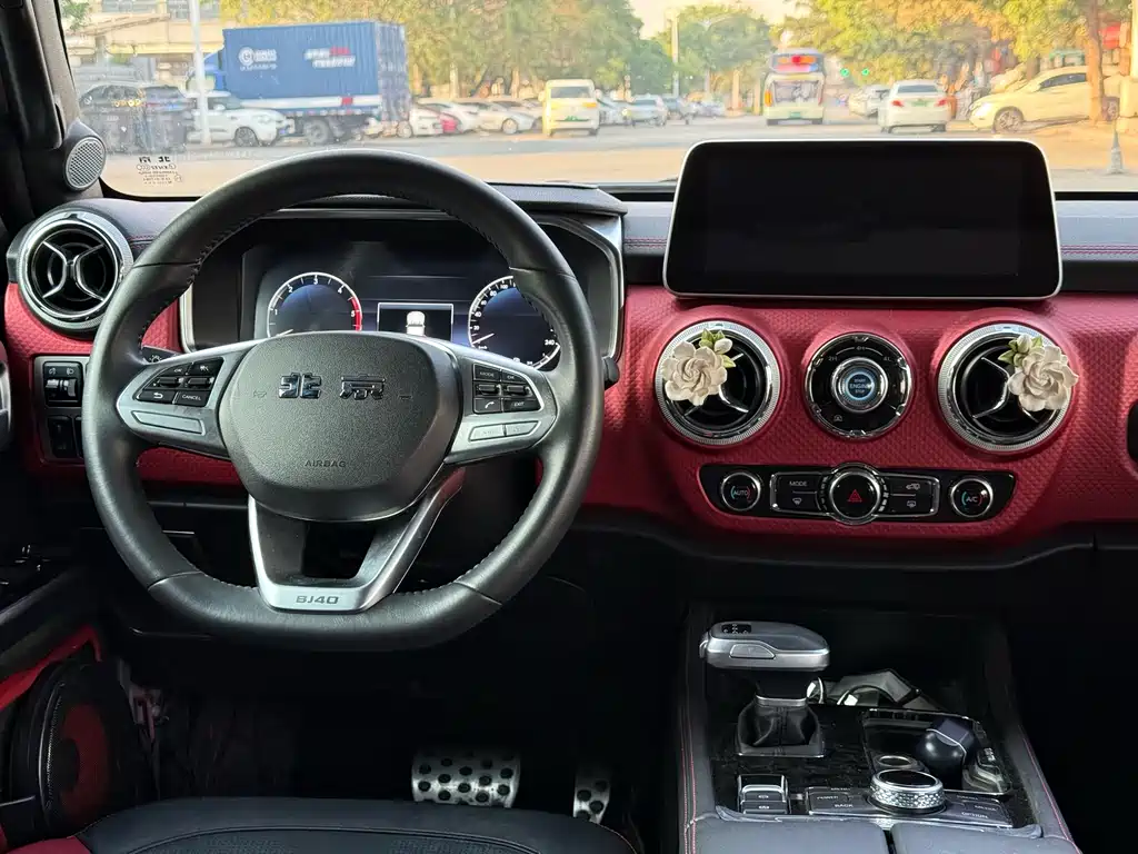 Beijing Off-Road BJ40 2021 2.0D Automatic Four-wheel Drive Blade Hero Edition Knight Type купить на сайте DeffCars