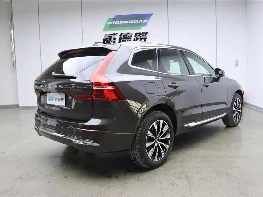 Volvo XC60 2024 B5 four-wheel drive Zhiyuan Deluxe Edition купить на сайте DeffCars