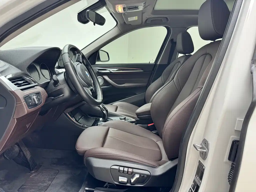 BMW X1 2022 xDrive25Li Exclusive Model купить на сайте DeffCars