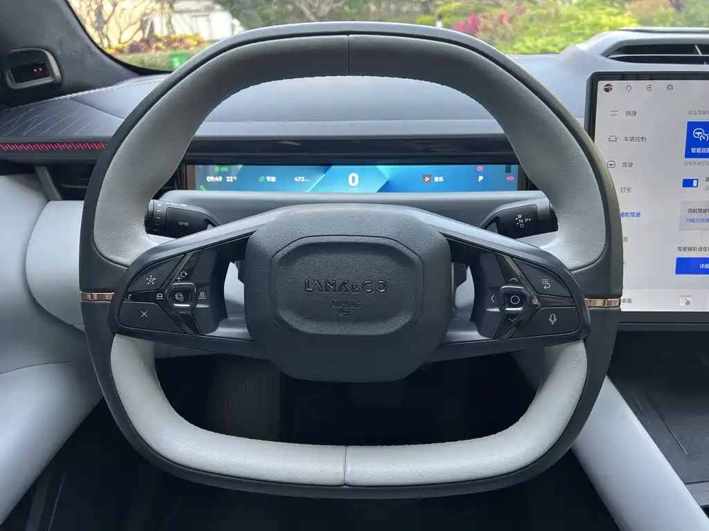 Lynk & Co Z10 2025 95kWh 702km four-wheel drive Halo купить на сайте DeffCars