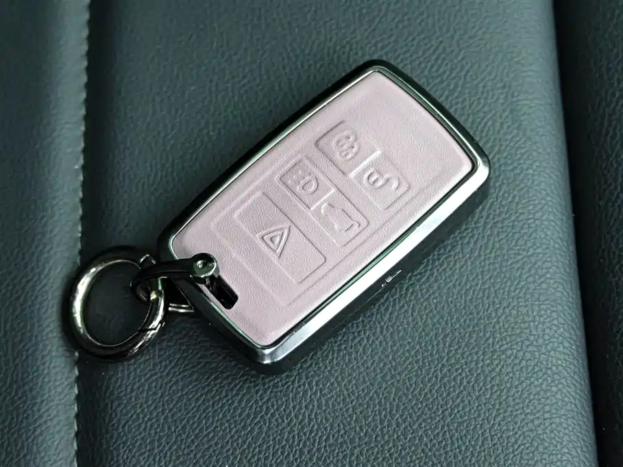 Jaguar XFL 2023 XFL 2.0T P200 2WD Elite Deluxe Edition купить на сайте DeffCars