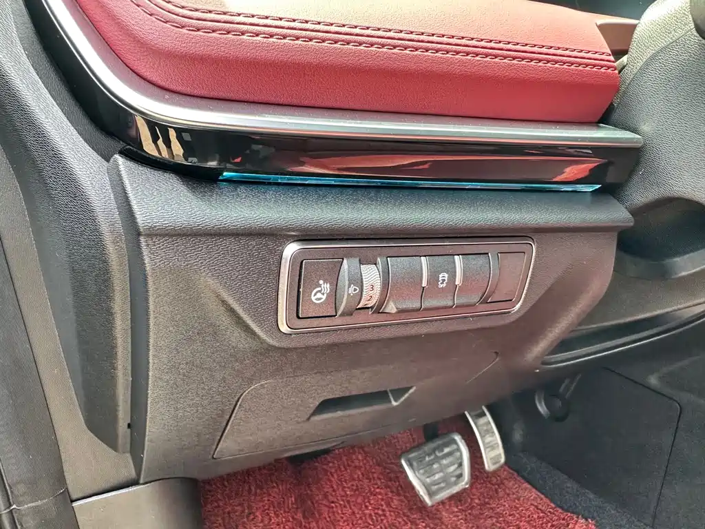 Jietu X70 PLUS 2023 model 1.5T DCT Brave PLUS 5 seats купить на сайте DeffCars