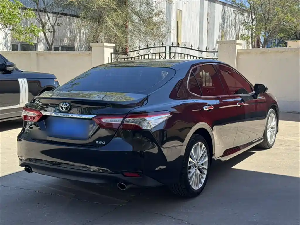 Camry 2019 2.5G Deluxe Edition National VI купить на сайте DeffCars