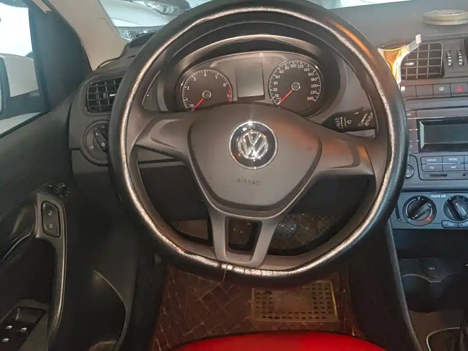 Polo 2016 1.4L automatic fashion model купить на сайте DeffCars