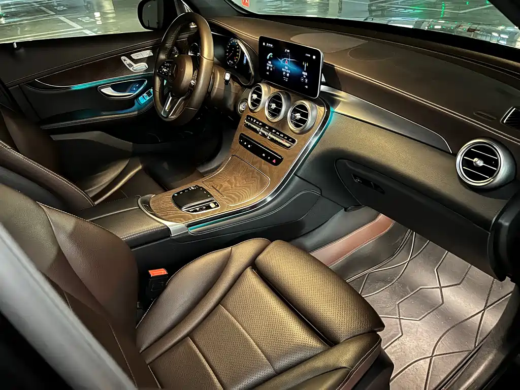 Mercedes-Benz GLC 2020 GLC 260 L 4MATIC luxury model купить на сайте DeffCars