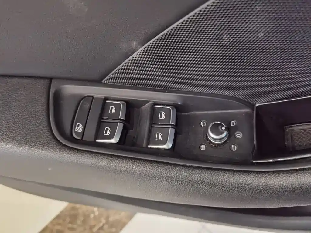 Audi A3 2016 Sportback 35 TFSI Fashion купить на сайте DeffCars