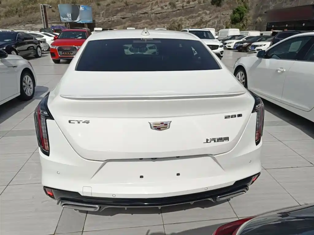 Cadillac CT4 2021 28T Fashion Model купить на сайте DeffCars