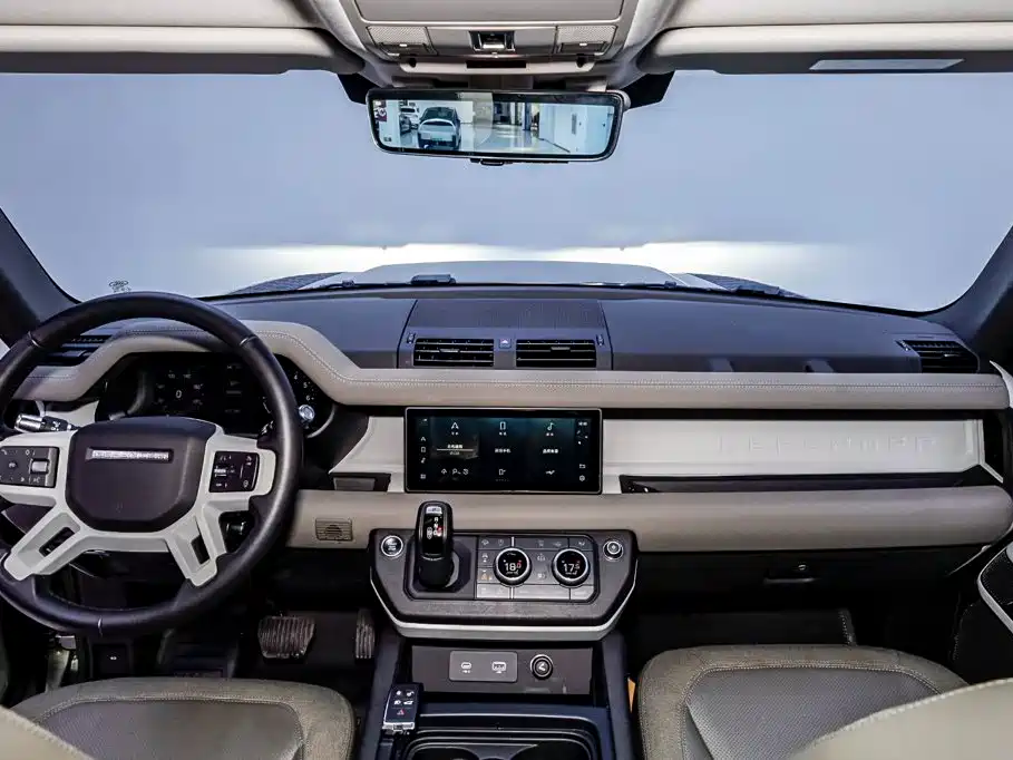 Land Rover Defender 2021 90 P400 Classic Reissue купить на сайте DeffCars