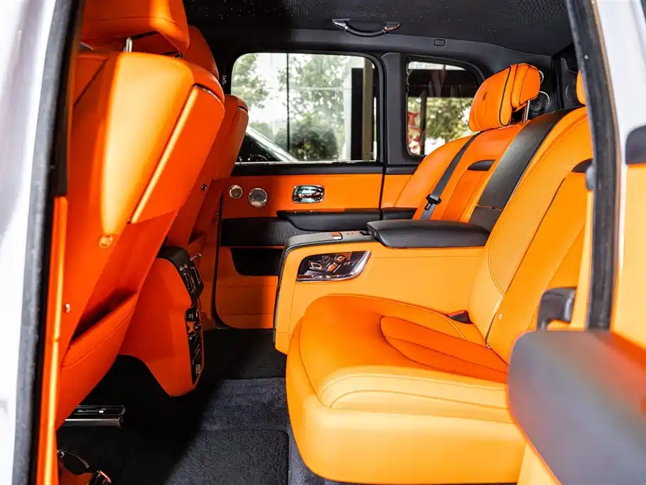 Cullinan 2018 four-seat version купить на сайте DeffCars