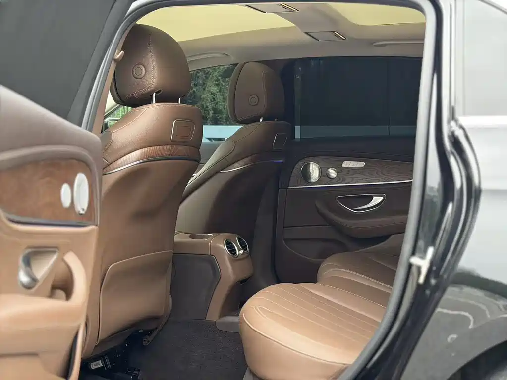 Mercedes-Benz E-Class 2017 E 300 L Luxury Model купить на сайте DeffCars