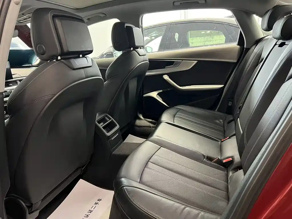 Audi A4L 2023 40 TFSI Fashionable and Dynamic купить на сайте DeffCars