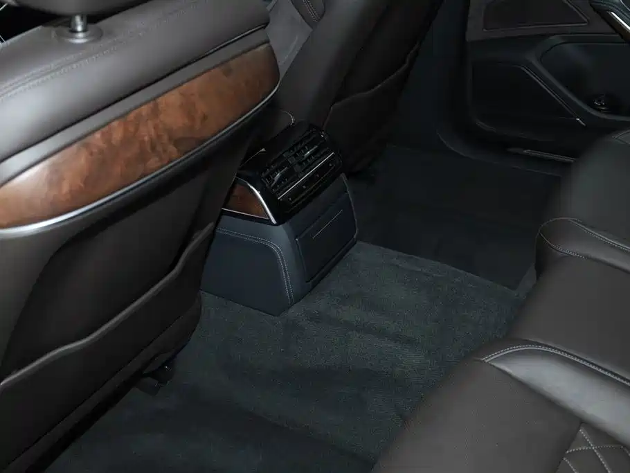 Audi A8 2023 A8L 50 TFSI quattro exclusive model купить на сайте DeffCars