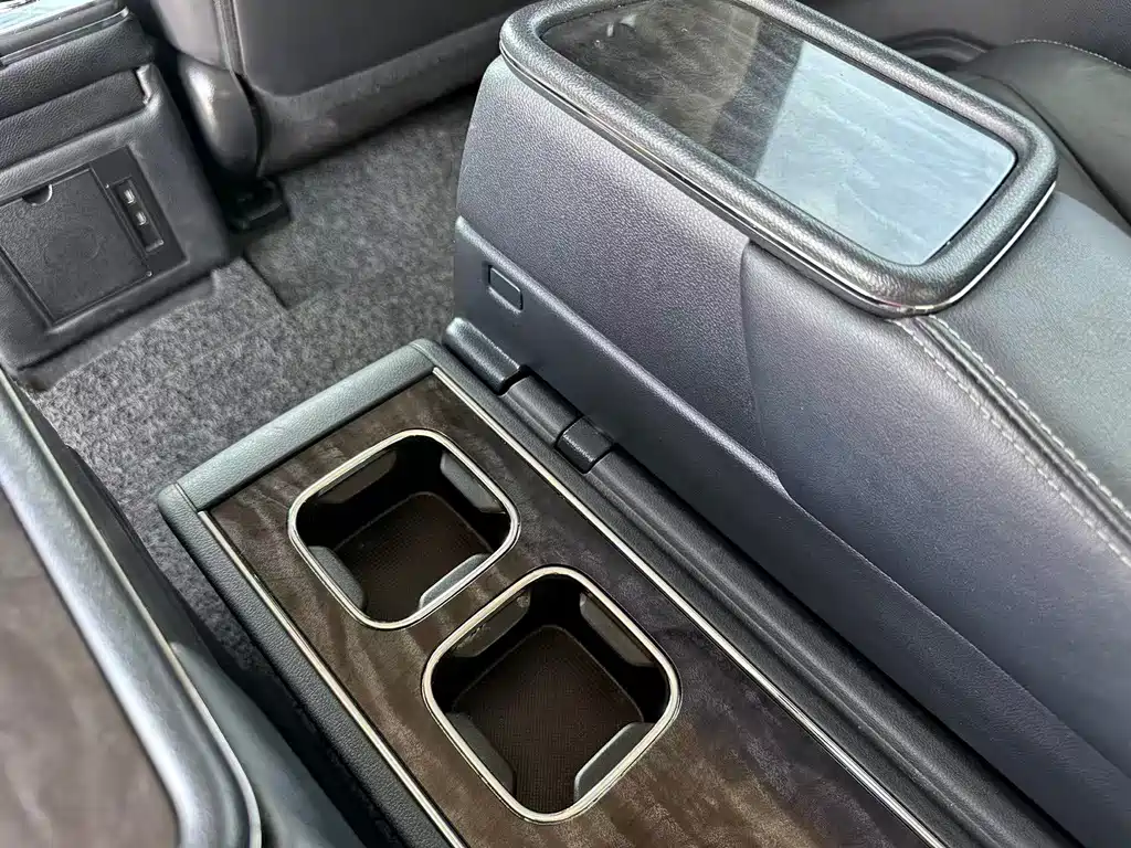 Elysion 2019 2.0L Hybrid Deluxe Edition купить на сайте DeffCars
