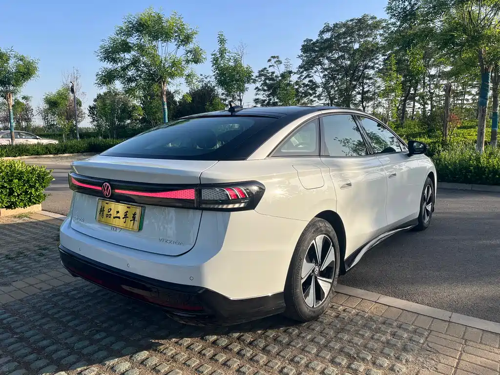 Volkswagen ID.7 VIZZION 2024 AIR купить на сайте DeffCars