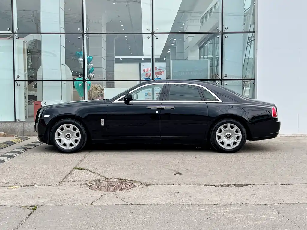 Ghost 2010 6.6T Standard Edition купить на сайте DeffCars