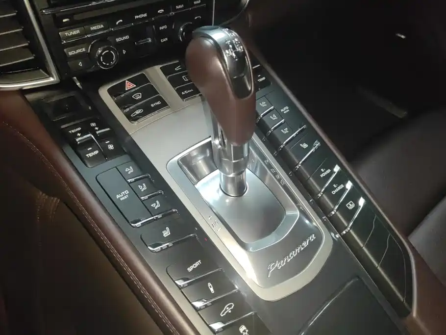 Panamera New Energy 2014 Panamera S E-Hybrid 3.0T купить на сайте DeffCars
