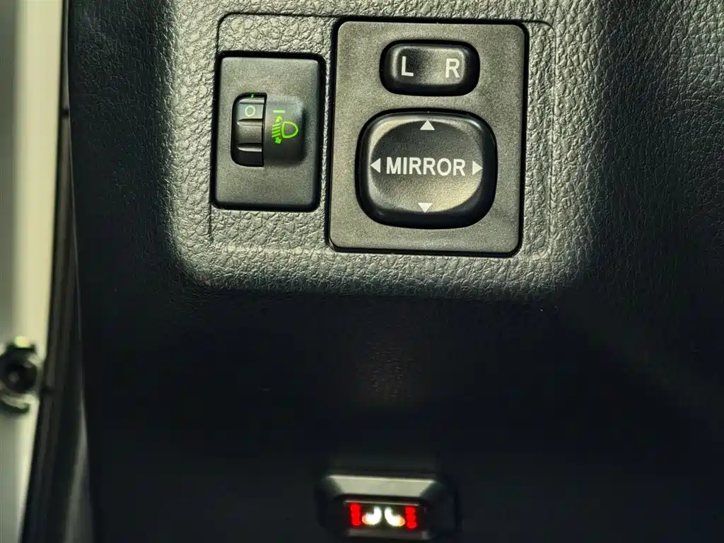 YARiS L Zhixuan 2021 Zhixuan X 1.5L CVT Premium Edition купить на сайте DeffCars