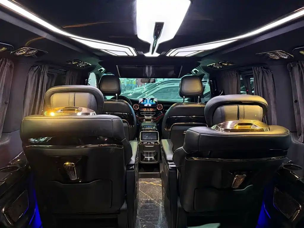Vito 2023 2.0T Business Edition 7 seats купить на сайте DeffCars
