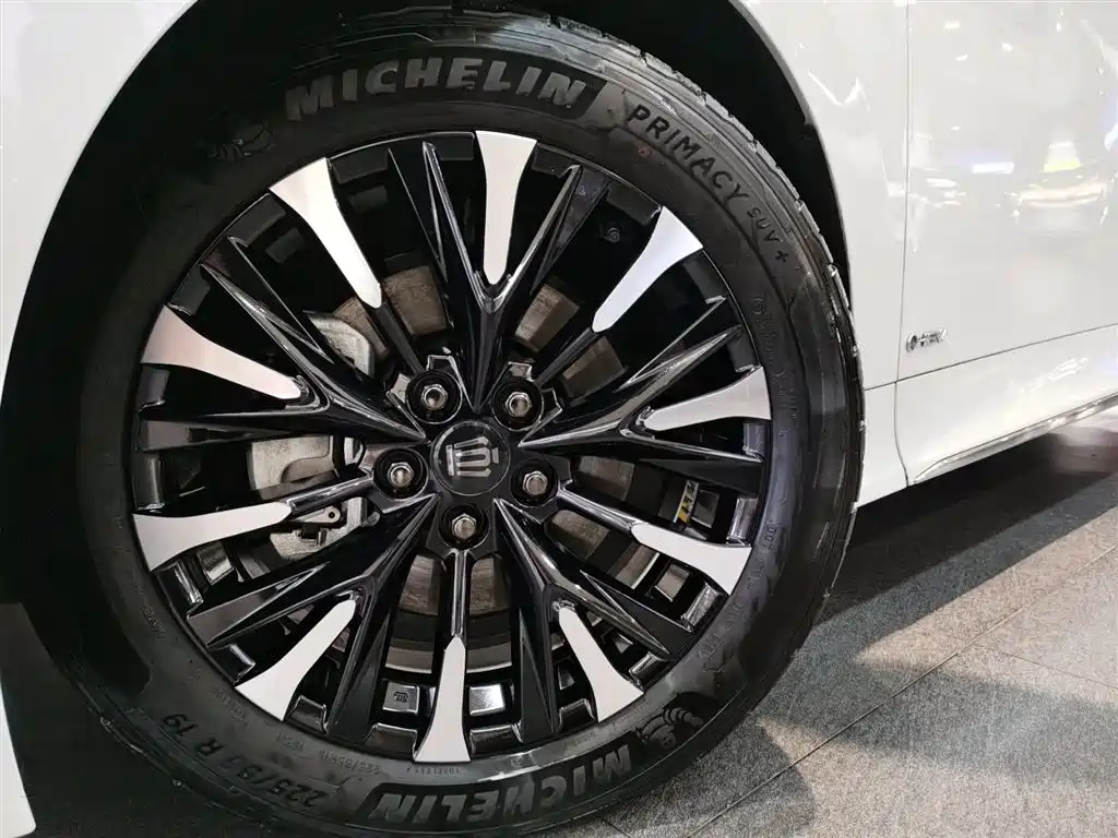 Wilfa 2024 Crown Dual Engine 2.5L Extreme Edition купить на сайте DeffCars