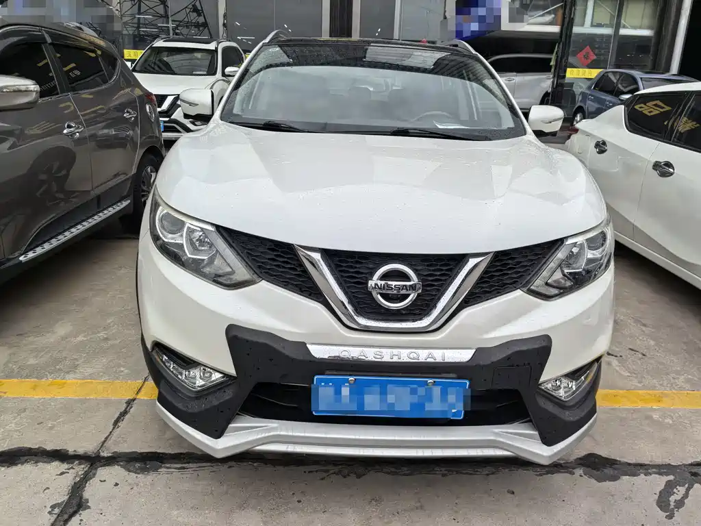 Qashqai 2016 2.0L CVT Deluxe Edition купить на сайте DeffCars