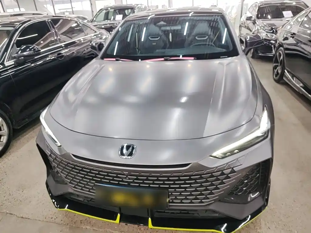 Changan UNI-V 2022 2.0T Speed ​​Edition купить на сайте DeffCars