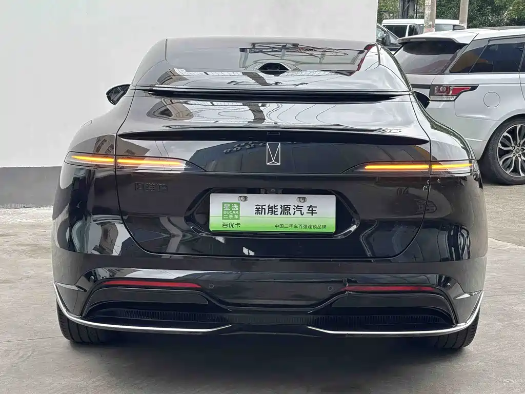 阿维塔06 2025款 Pro纯电版 купить на сайте DeffCars
