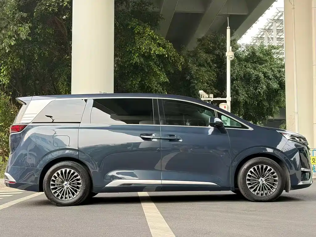 Denza D9 2022 DM-i 970 four-wheel drive flagship model купить на сайте DeffCars