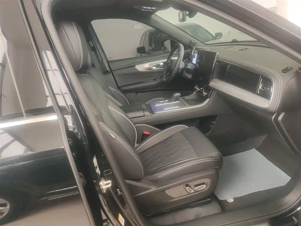 Trumpchi GS8 2024 Pilot Series 2.0TGDI 2WD Luxury Connected Edition 7 Seats купить на сайте DeffCars