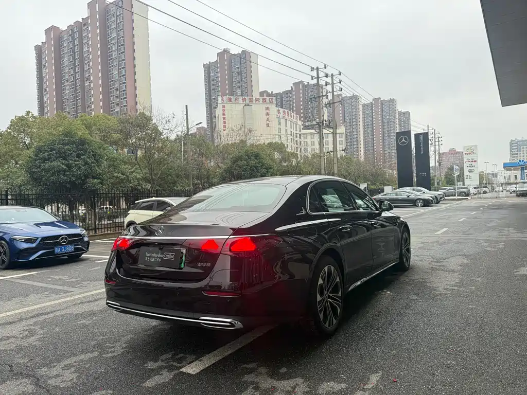 Mercedes-Benz E-Class New Energy 2024 E 350 e L plug-in hybrid sedan купить на сайте DeffCars