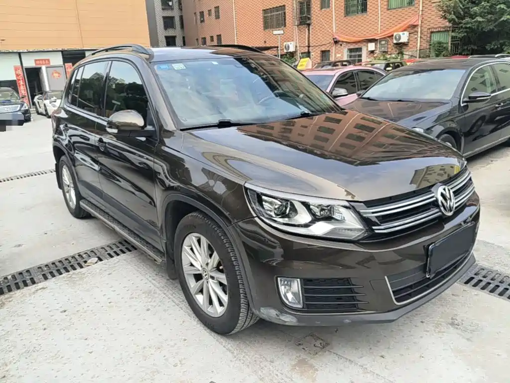 Tiguan 2015 1.8TSI automatic two-wheel drive comfort version купить на сайте DeffCars