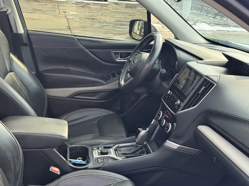 Forester 2022 2.0i AWD Deluxe Edition купить на сайте DeffCars