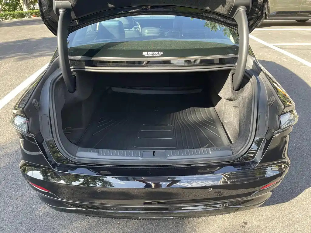 Lincoln Z 2024 2.0T two-wheel drive premium hybrid version купить на сайте DeffCars