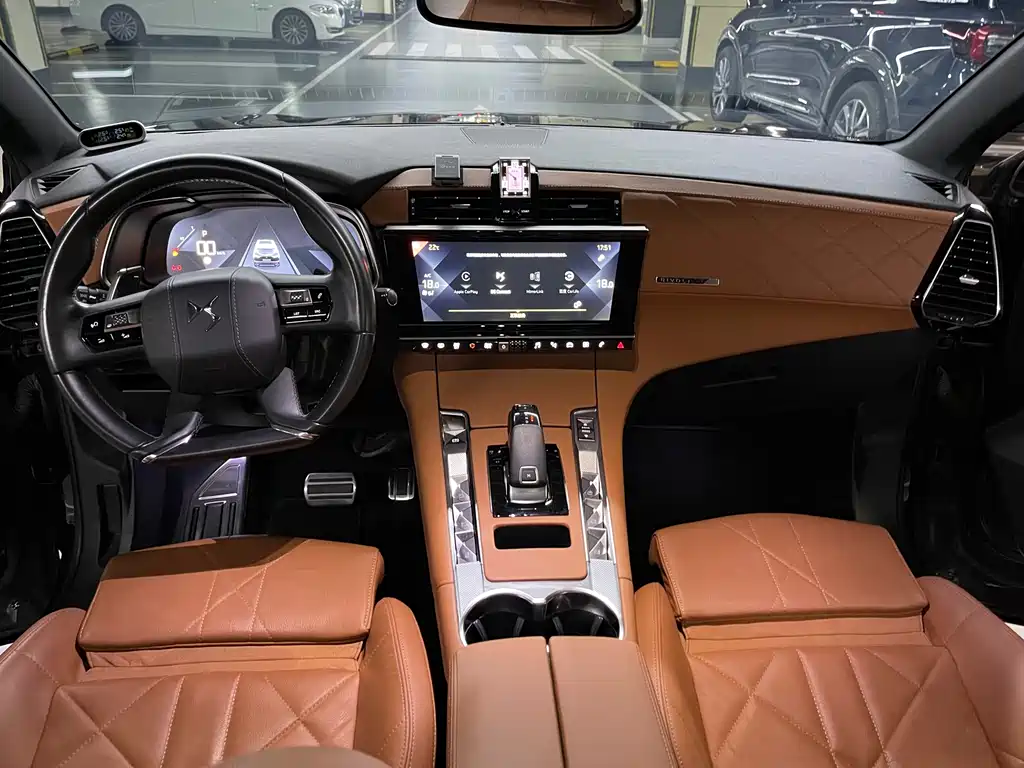 DS 7 2018 45THP Rivoli Pioneer Edition купить на сайте DeffCars