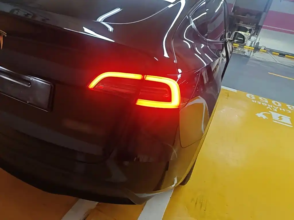 Model Y 2022 facelift rear-wheel drive version купить на сайте DeffCars