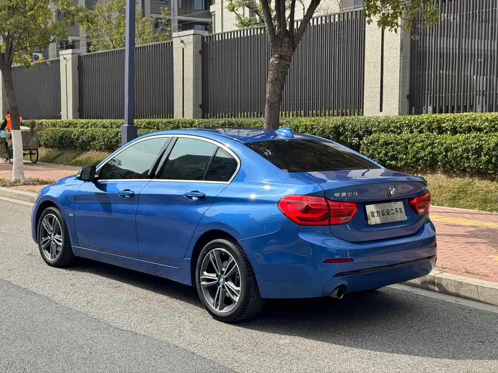 BMW 1 Series 2018 118i Sports купить на сайте DeffCars