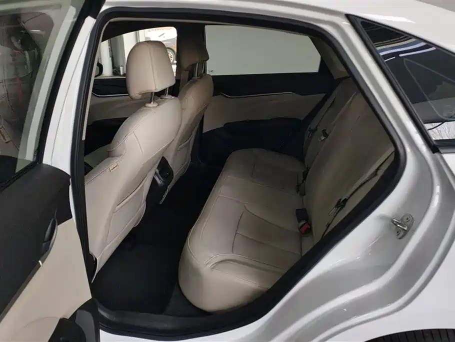 Yinglang 2019 15T dual-clutch interconnected elite model National VI купить на сайте DeffCars