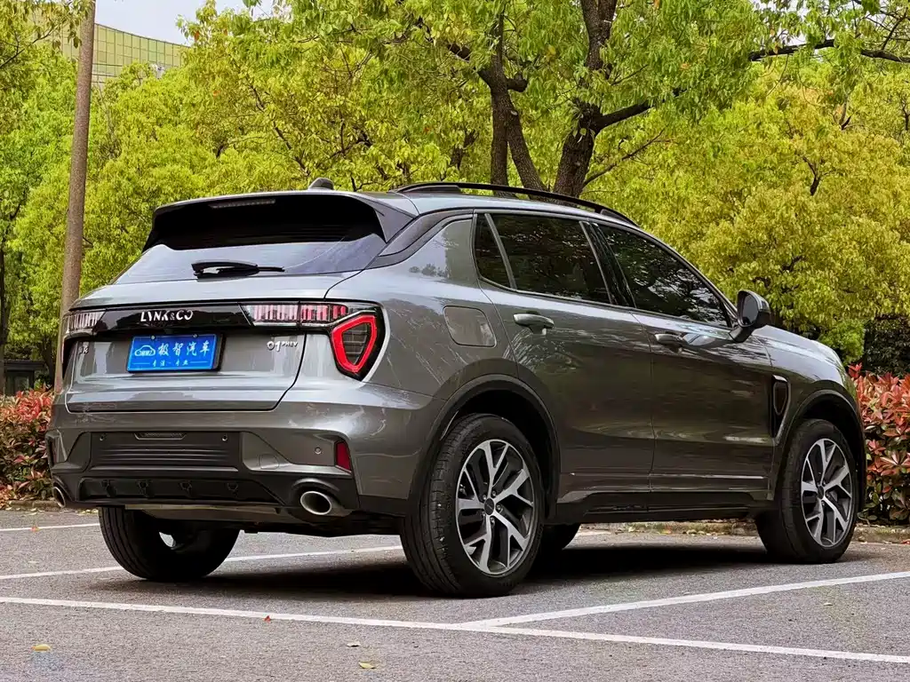 Lynk & Co 01 EM-P 2022 1.5TD PHEV Plus купить на сайте DeffCars