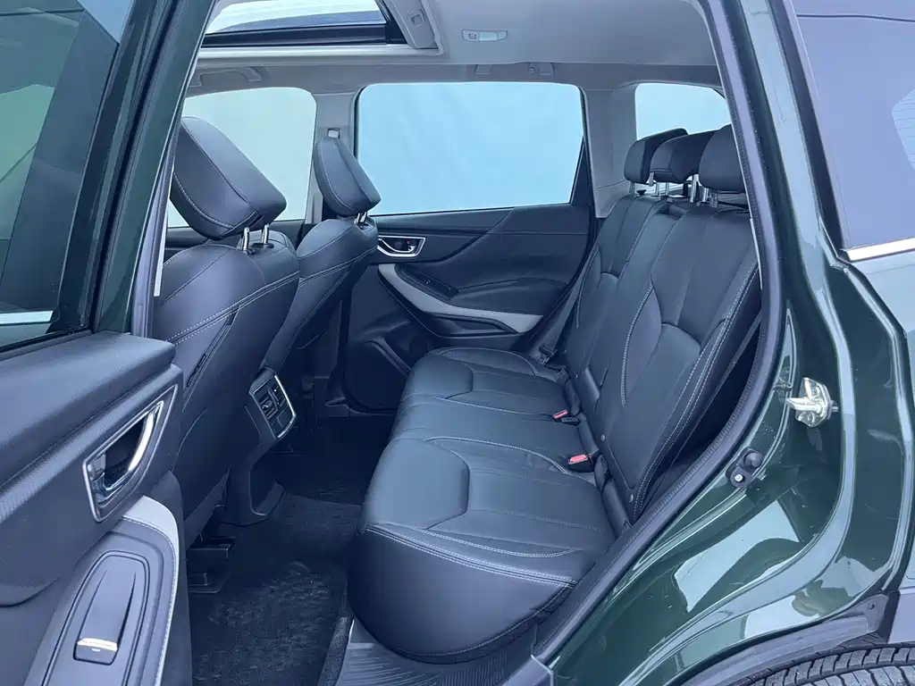 Forester 2022 2.0i AWD Deluxe Edition купить на сайте DeffCars
