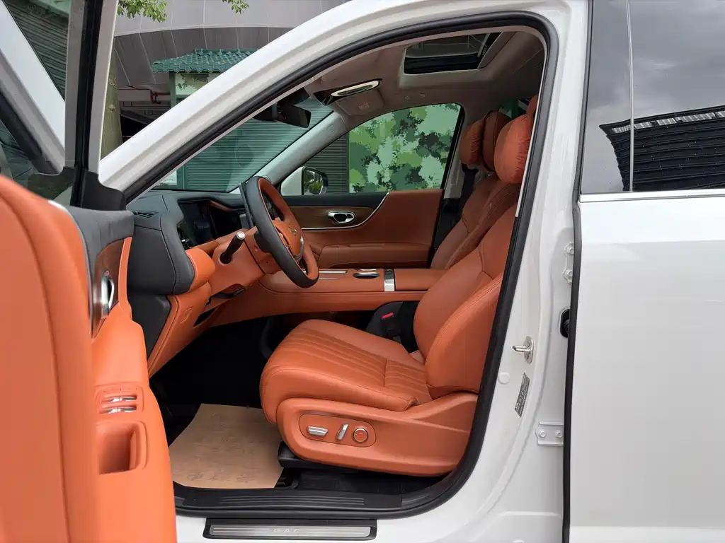 Trumpchi Yearning S9 2025 Qiankun UItra 6-seater купить на сайте DeffCars