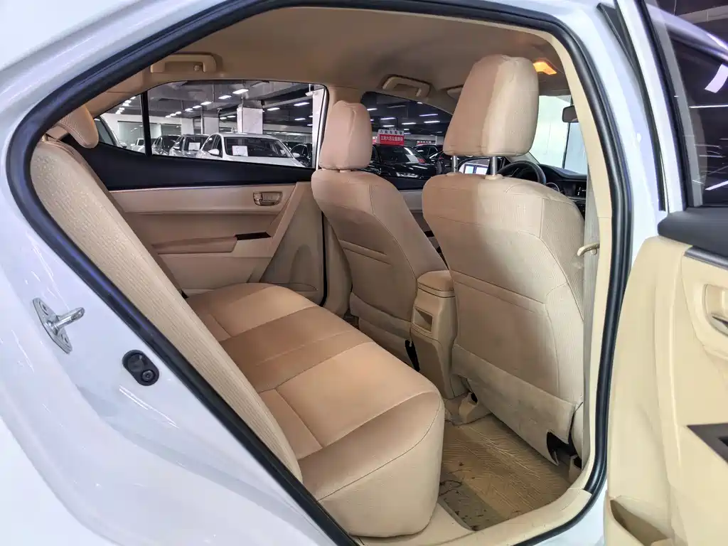 Corolla 2017 1.6L CVT GL купить на сайте DeffCars