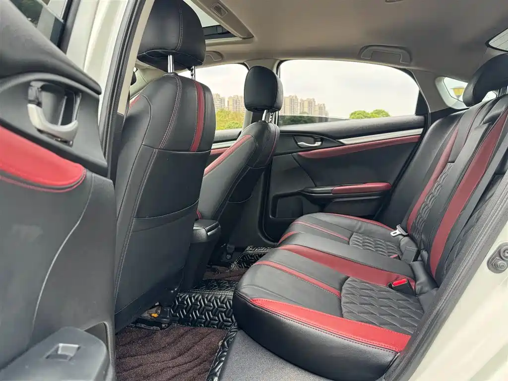 Civic 2019 220TURBO CVT combustion version National VI купить на сайте DeffCars