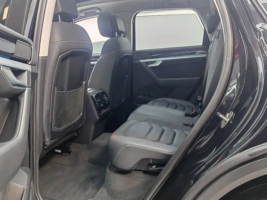 Touareg 2019 2.0TSI Sharp Wing Edition National VI купить на сайте DeffCars