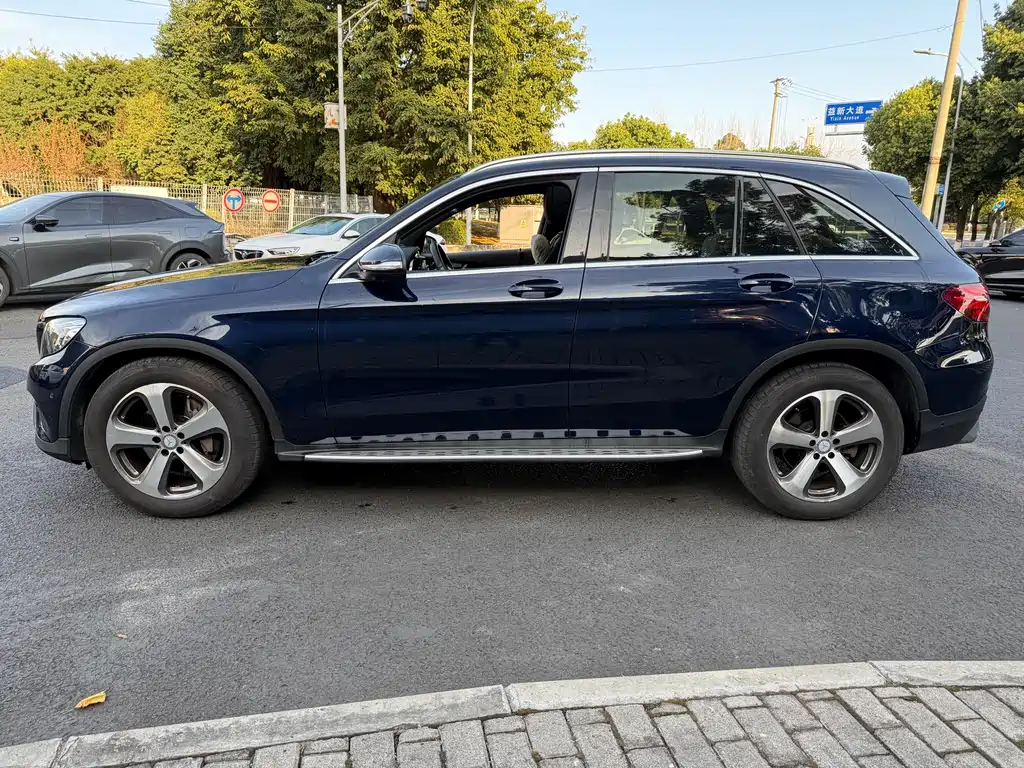 Mercedes-Benz GLC 2016 GLC 300 4MATIC luxury model купить на сайте DeffCars