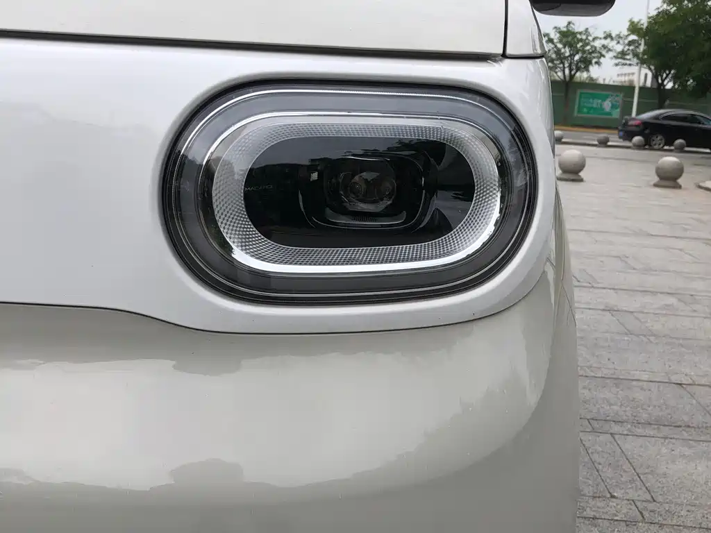 Hongguang MINIEV 2024 third generation 215km advanced version купить на сайте DeffCars