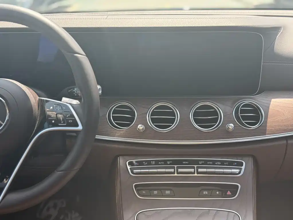 Mercedes-Benz E-Class 2022 facelift E 300 L fashionable model купить на сайте DeffCars
