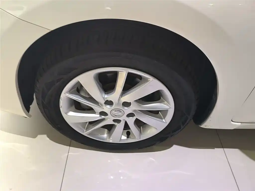 Tiida 2016 1.6L CVT cool version купить на сайте DeffCars
