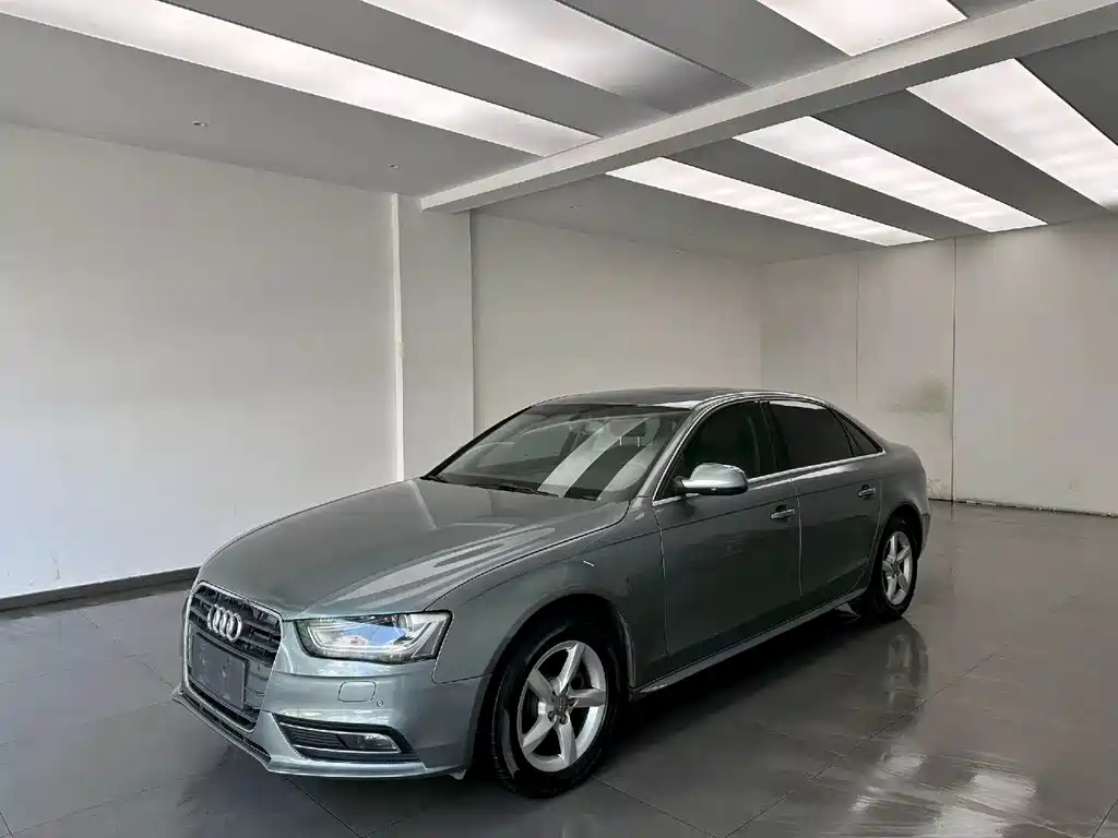 Audi A4L 2013 35 TFSI automatic standard купить на сайте DeffCars