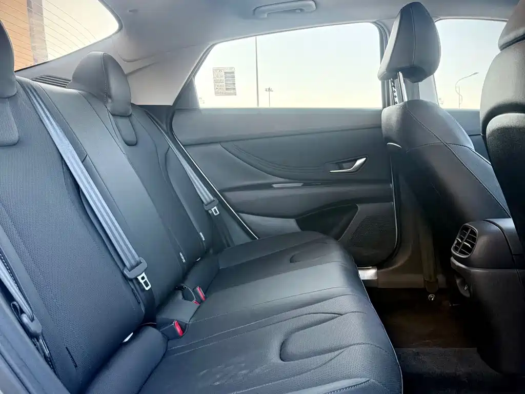 Elantra 2023 1.5L CVT LUX Premium Edition купить на сайте DeffCars