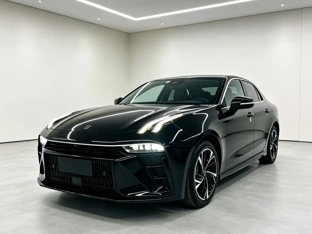 Lynk & Co 03 2023 1.5TD DCT Pro купить на сайте DeffCars